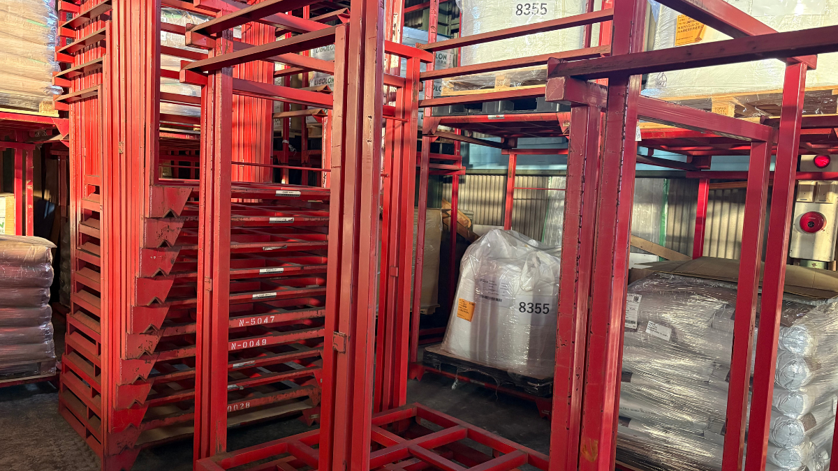 ドライバーとトラックの写真